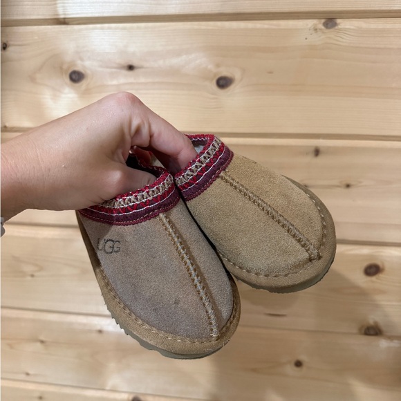 UGG Other - UGG Kids Tan Slippers with Red Trim